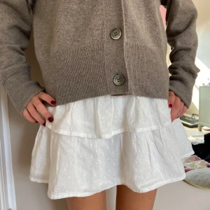 Volangkjol - En jättefin kjol som man även kan ha som topp💓