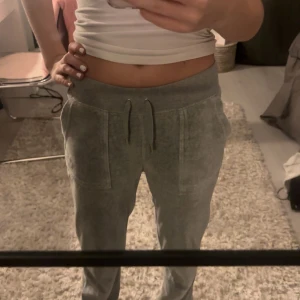 Juicy couture byxor - Använda några gånger men inga tecken på det. mycket bra skick