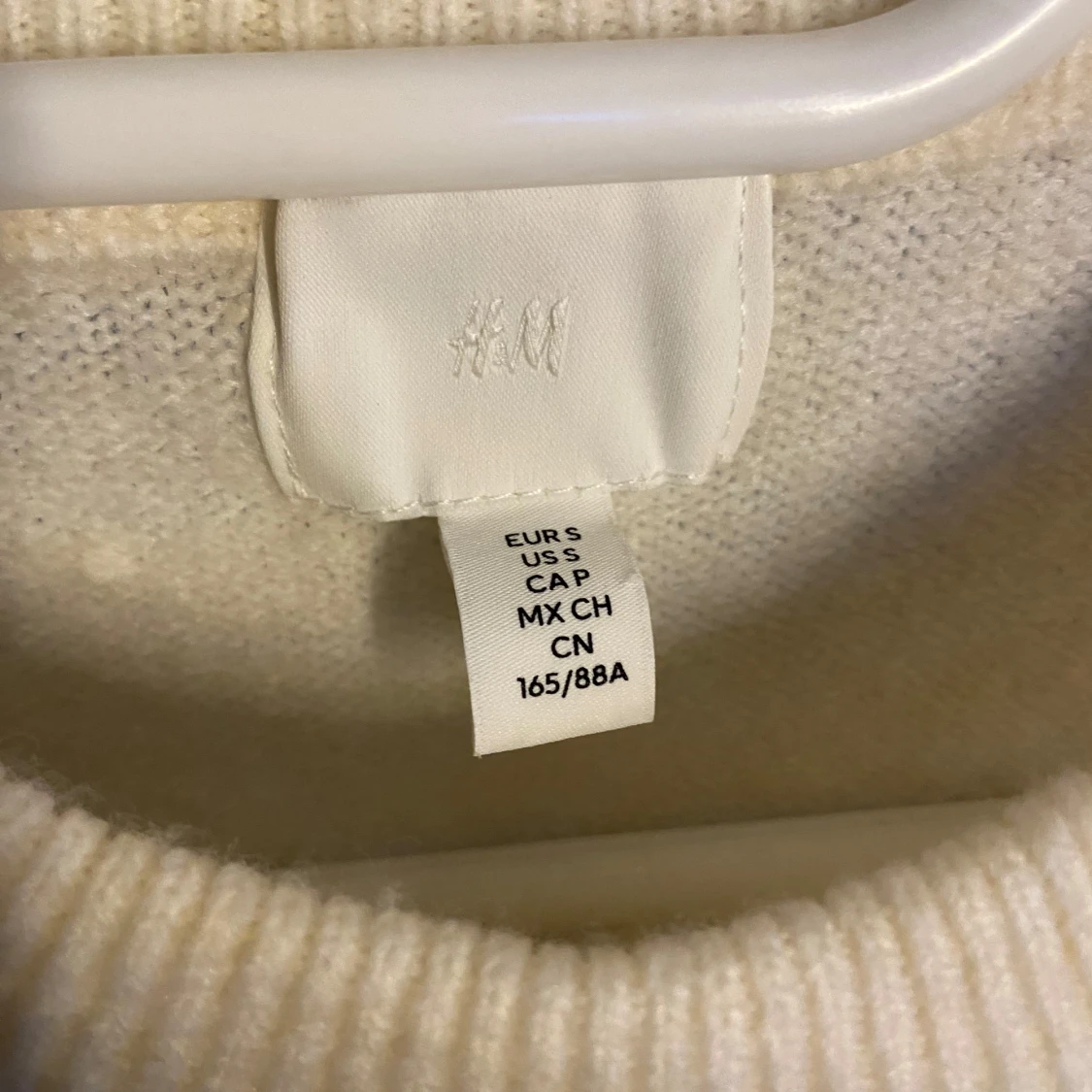 Vit stickad tröja - 91