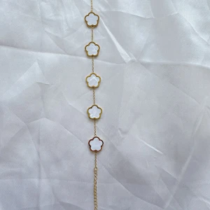 Golden bracelet White - Guldigt klöver armband                              •18k guld •rostfri stål 
