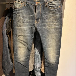 Nudie jeans  - Helt nya nudie jeans som bara legat i garderoben sen de köptes. Tror ej denna modell finns. Modell: brute knut slim fit storlek 30/30
