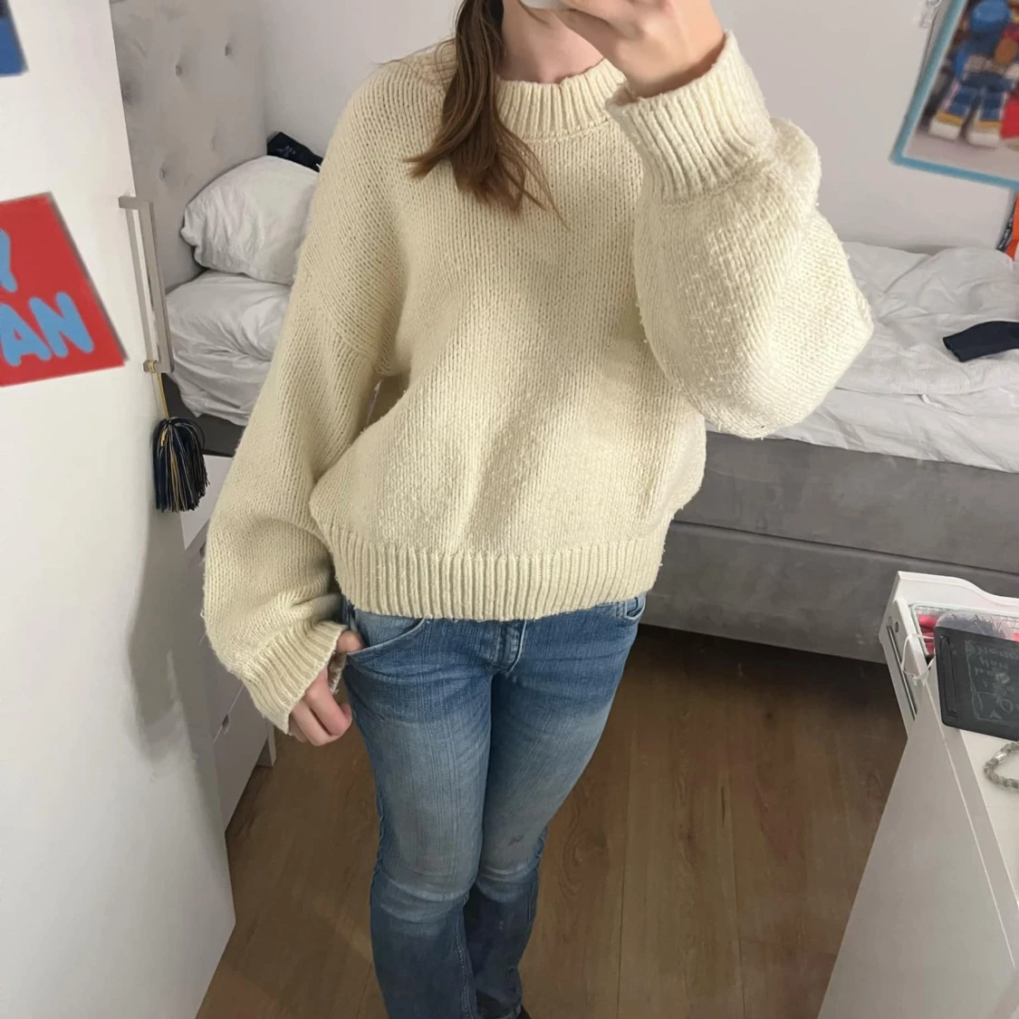 Beige stickad tröja från ADPT