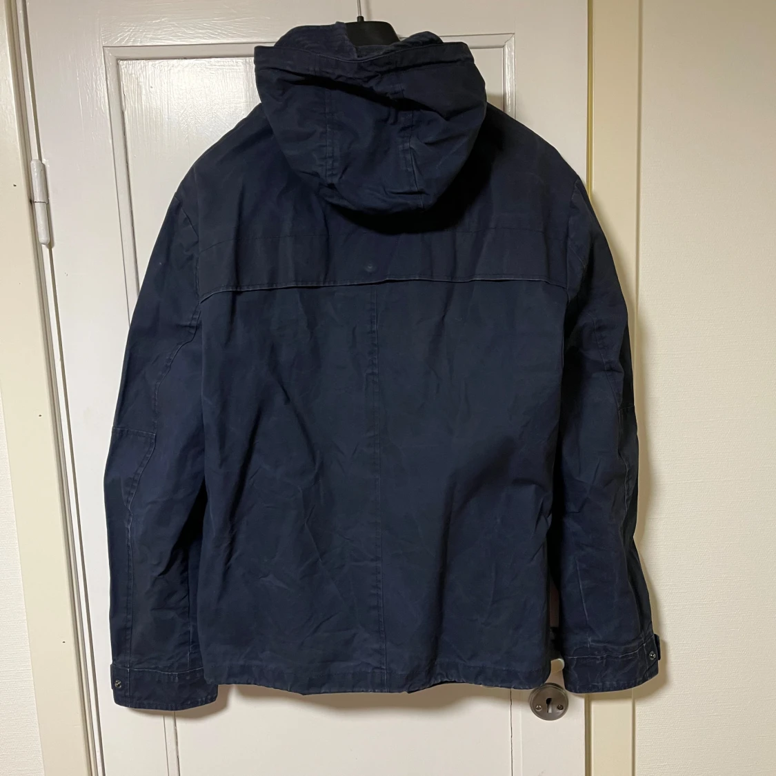 Mörkblå jacka från Selected - 90