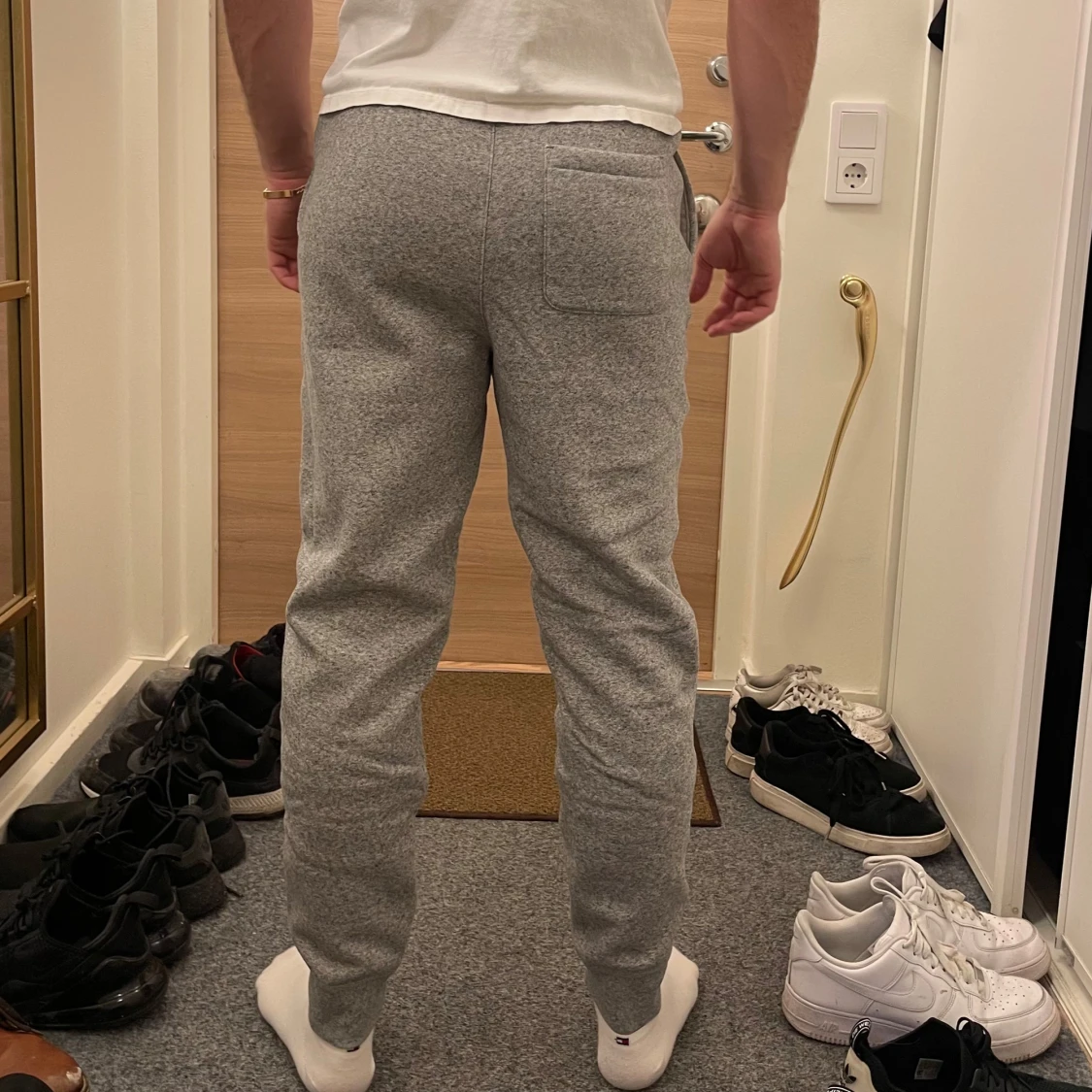 Grå mjukisbyxor med fleecefoder - 90