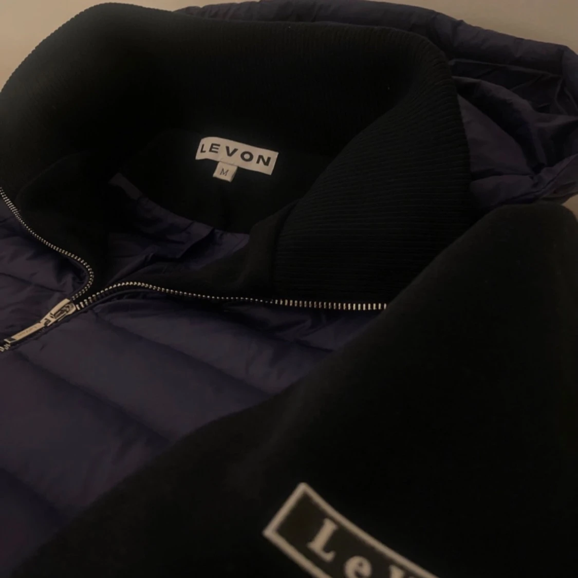 LeVon jacka storlek M - 90