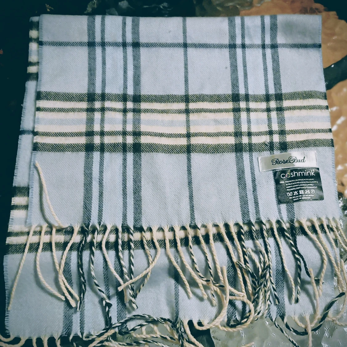 Rutig halsduk från Rose bud - 93