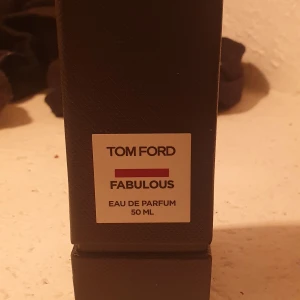 Tom Ford Fabulous Eau de Parfum - Tom Ford fucking fabulous 50ml det är ca 75% kvar i flaskan Nypris 2600kr KOMMER INTE ATT BYTA