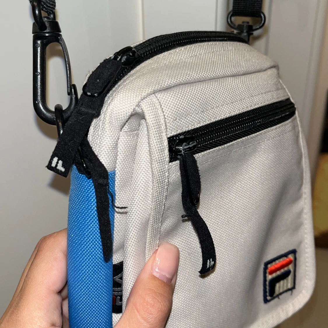 Beige och blå axelväska från Fila - 90