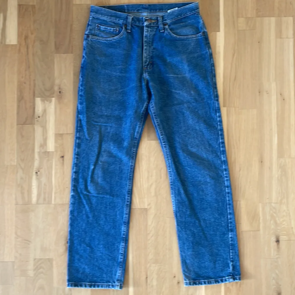 Fina vintage wrangler jeans Dom har rak passform utan stretch Köpta på beyond retro  Storlek 32x30  Hör av dig vid frågor!. Jeans & Byxor.