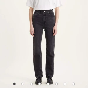 Levis jeans  - Jeans från Levis, 70’ High slim straight i storlek 31. Använd få gånger, super fina💗