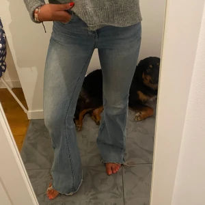Flare jeans - Super snygga jeans i modellen flare! Nyskick!