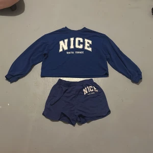 mjukis set - ett jätte skönt mjukis set, byxorna är lite missfärgade men inget större problem (kan vara katthår på)