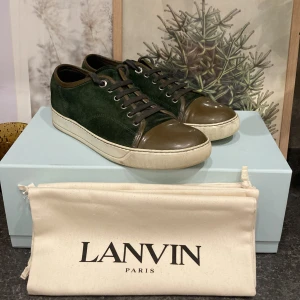 Lanvin skor -   Lanvin captoe skor | skick 9/10 | använda några gånger | mörkgrön färg och ljusare grön captoe | Uk 5 motsvarar eu 39-41 | box och dustbags | kom gärna med bud