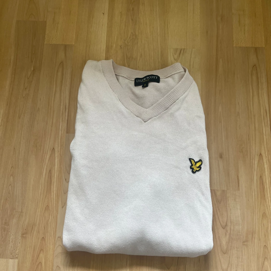 Beige tröja från Lyle & Scott - 90