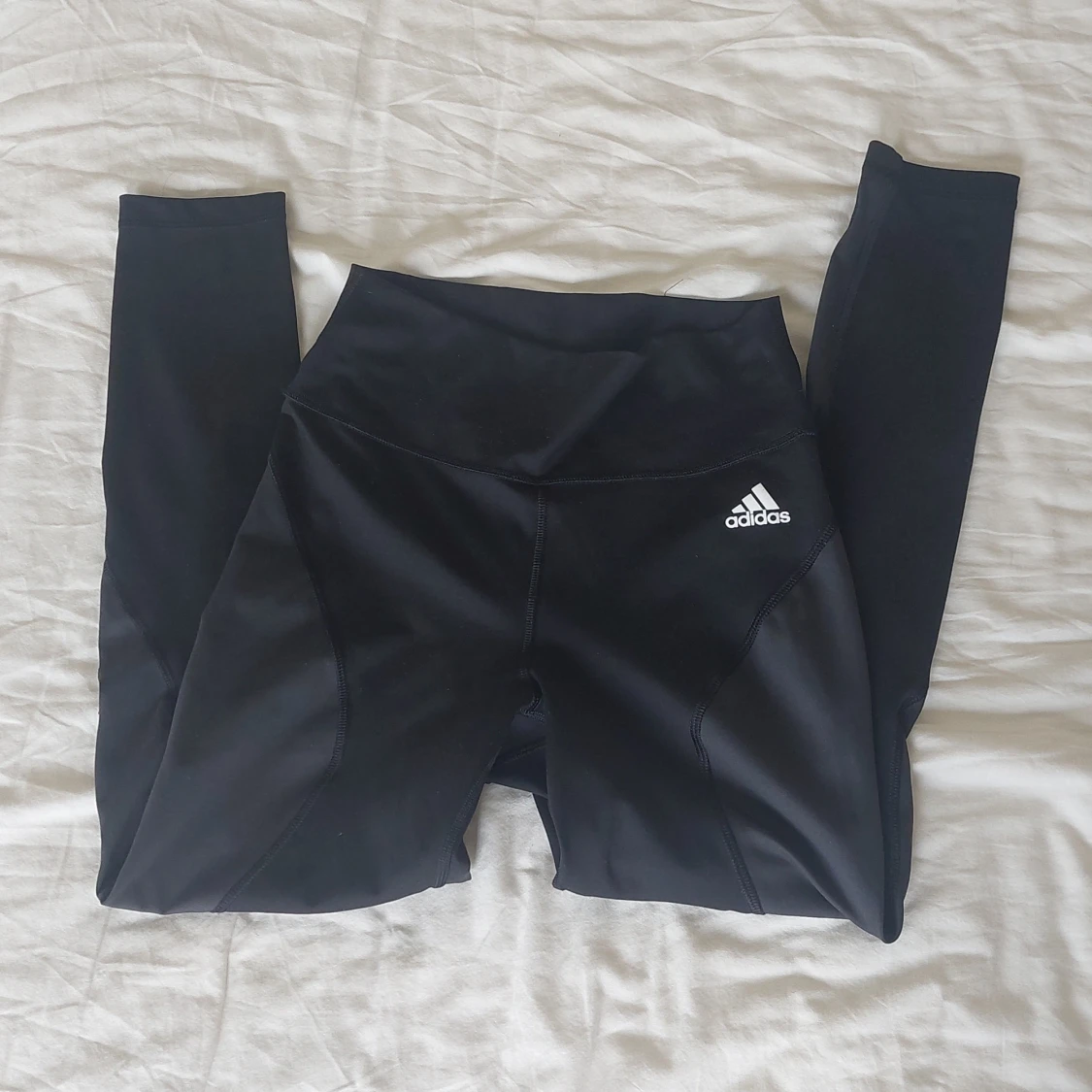 Svarta leggings från Adidas - 1