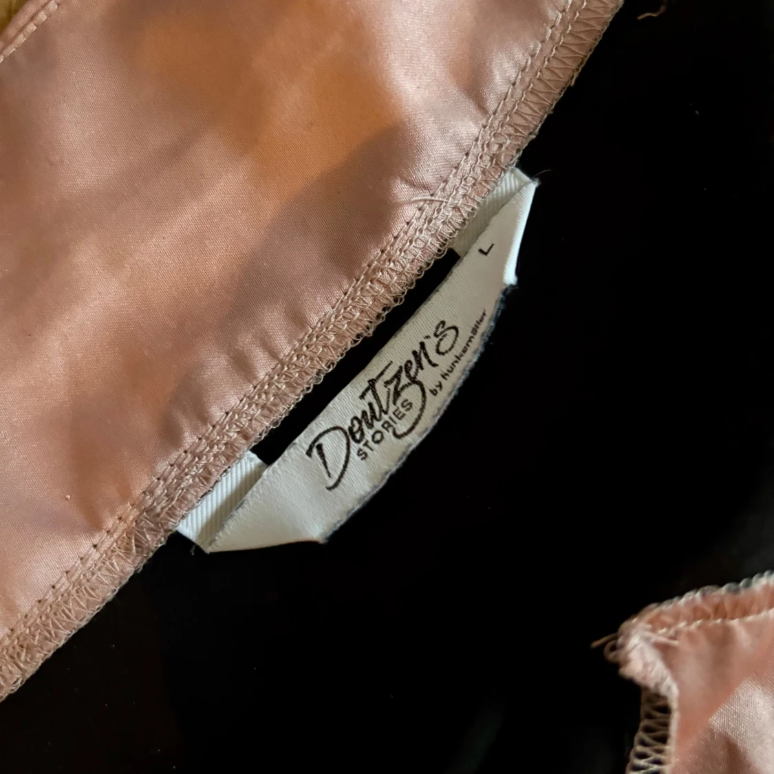 Svart och rosa linne och shorts från Hunkumöller/Denizens - 91