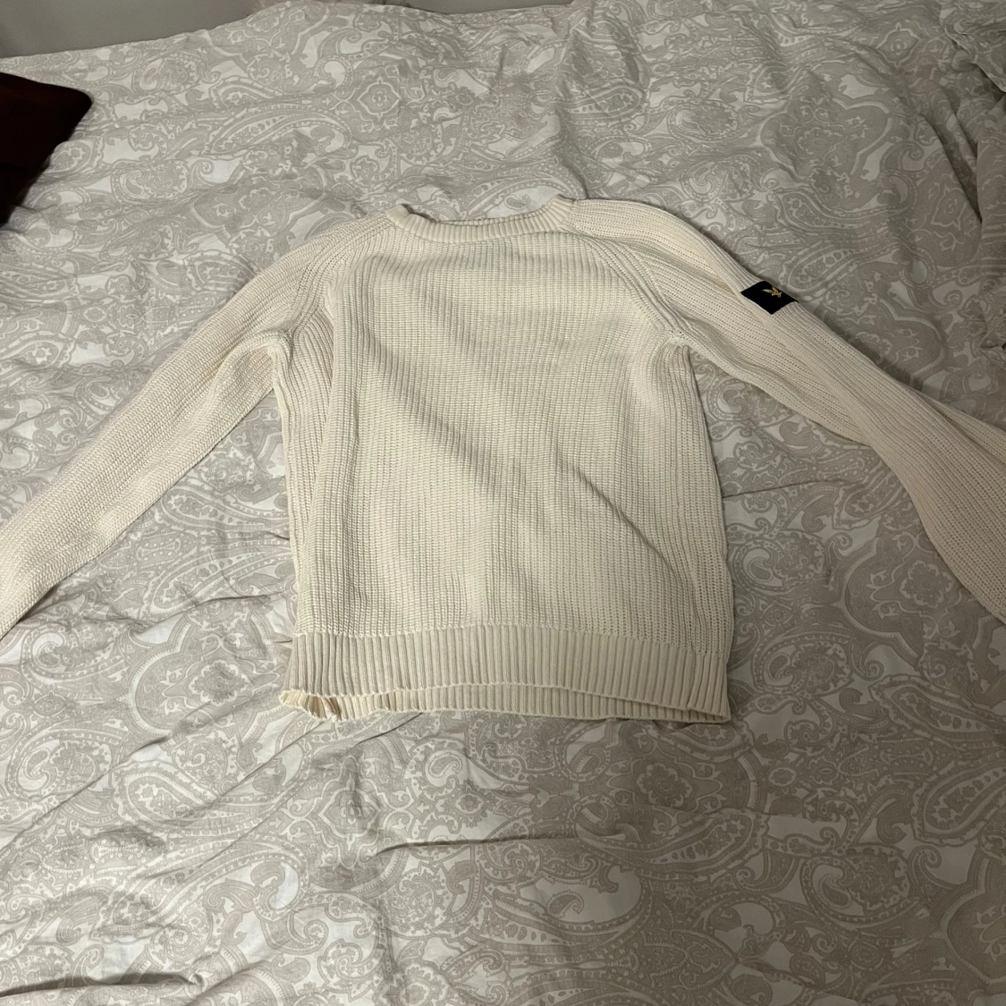 Vit stickad tröja från Lyle & Scott