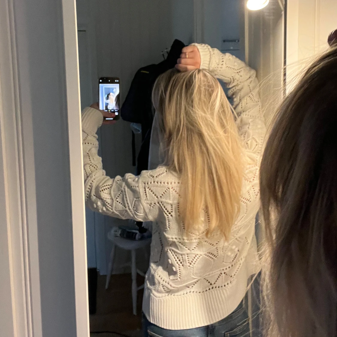 Vit stickad tröja med mönster - 91