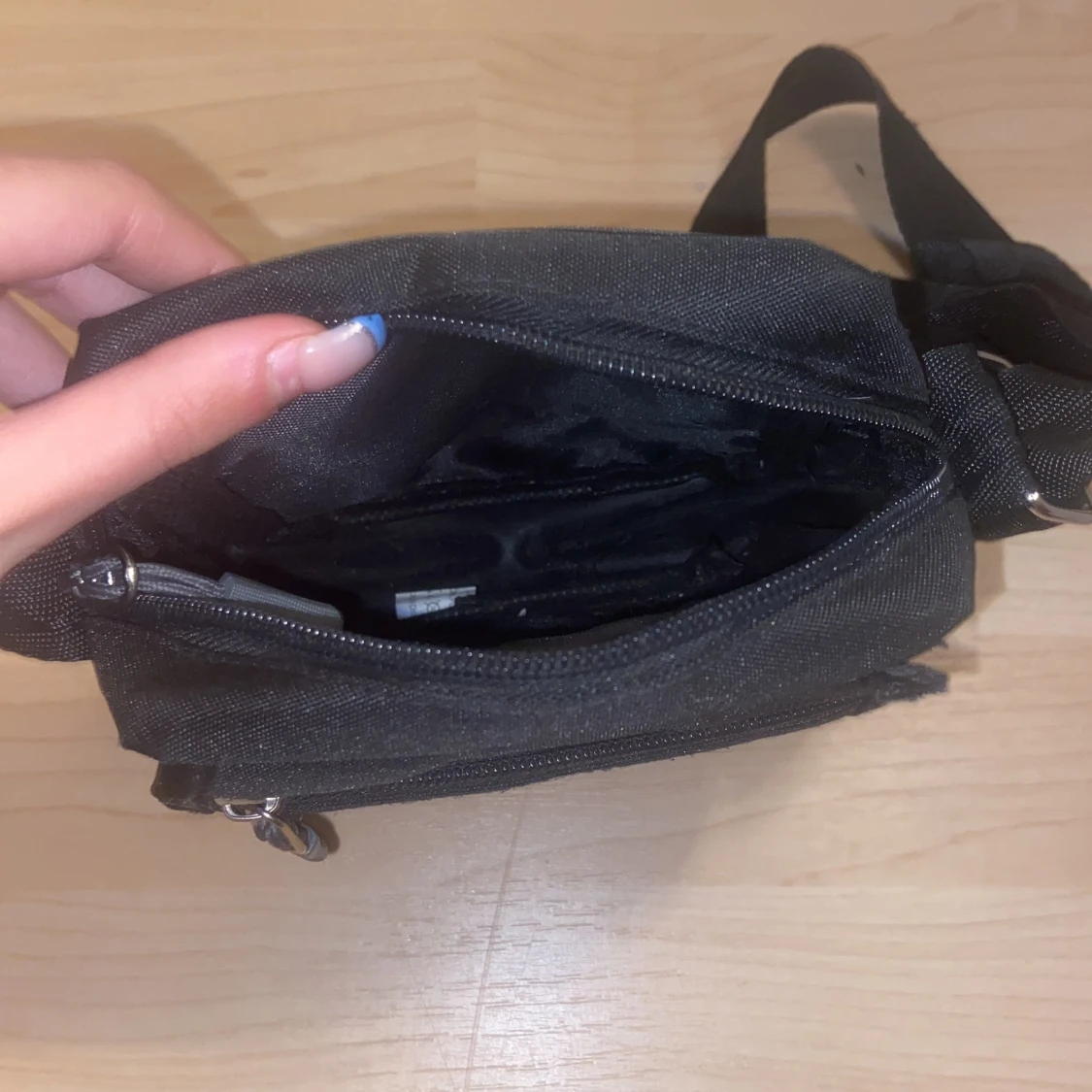 Svart axelväska från Calvin Klein - 92