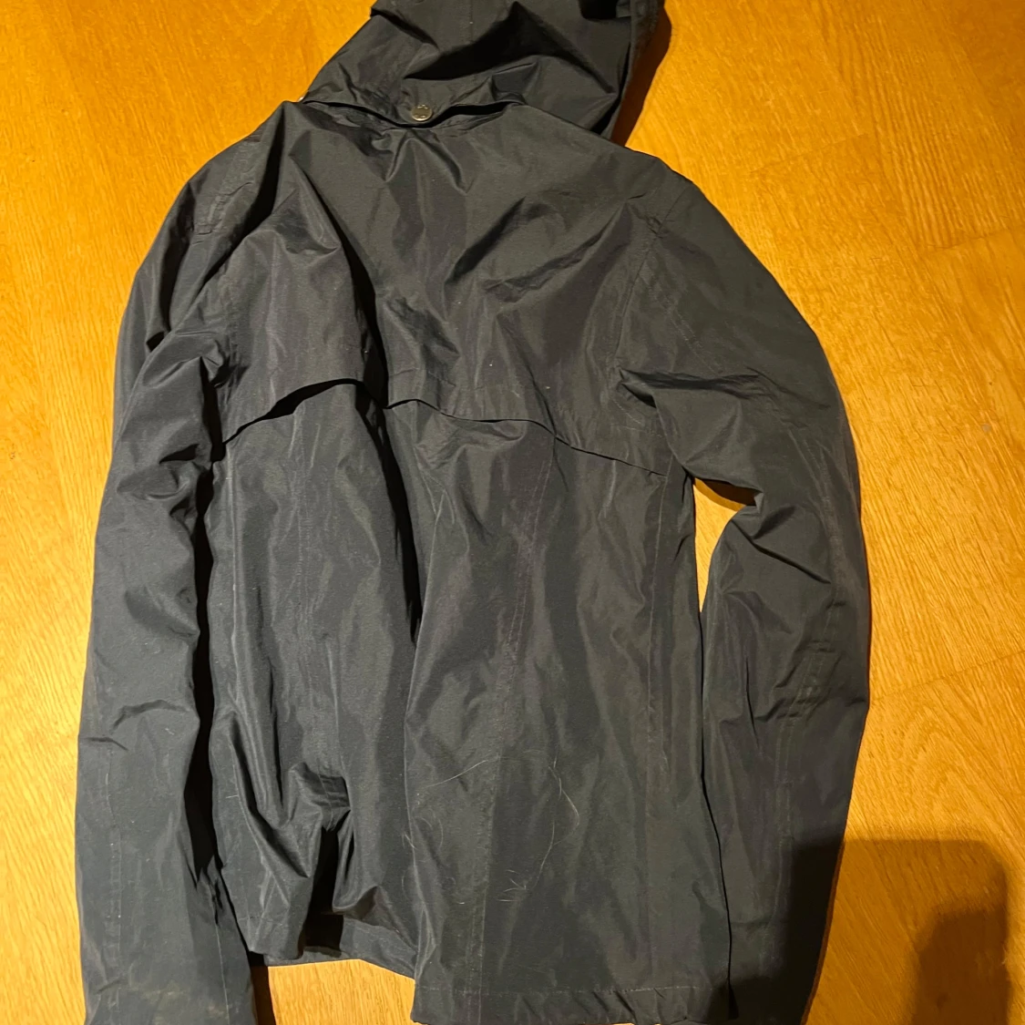 Mörkblå ridjacka med huva - 90