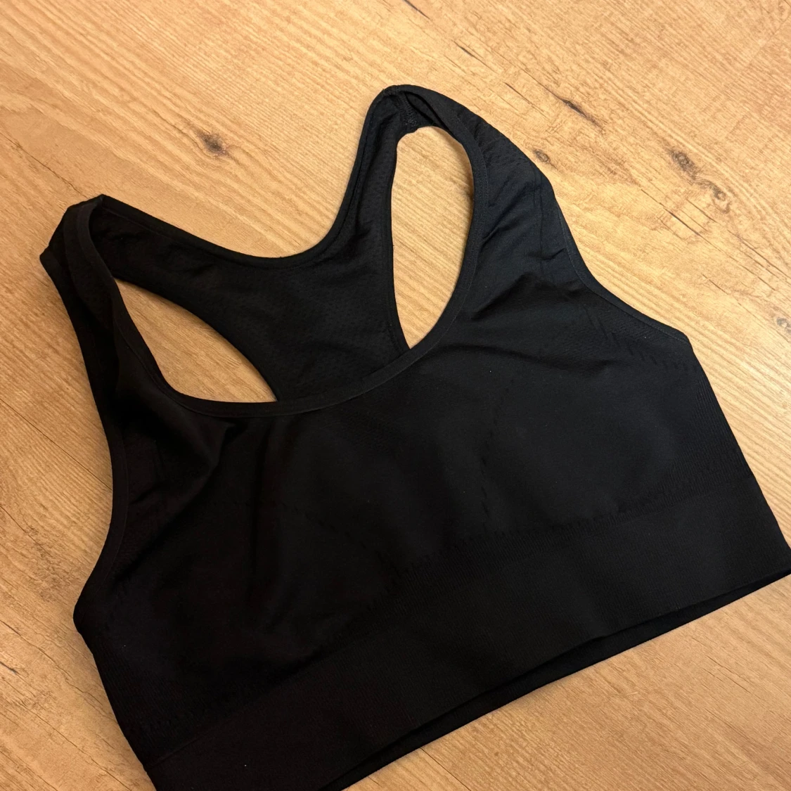 Svart sporttopp från Panos Emporio