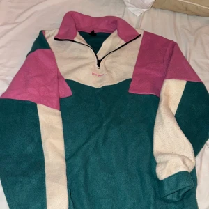Half zip tröja - Kommer inte till användning men väldigt skön.