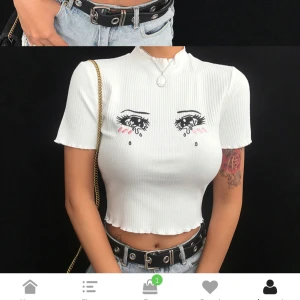 Crop topp - Stretchig croptopp med anime eyes 