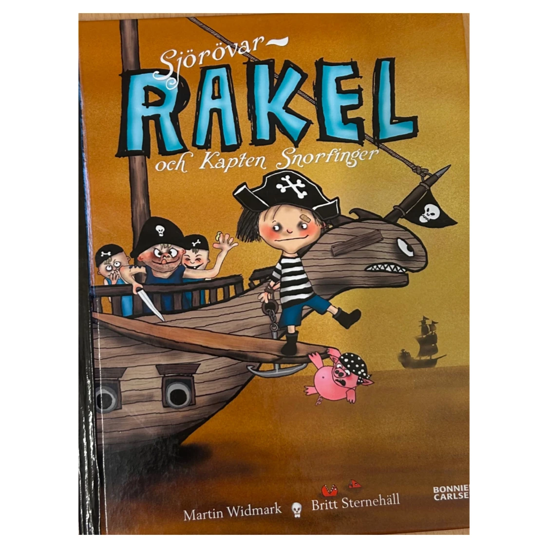 Sjörövar-Rakel och Kapten Snorfinger