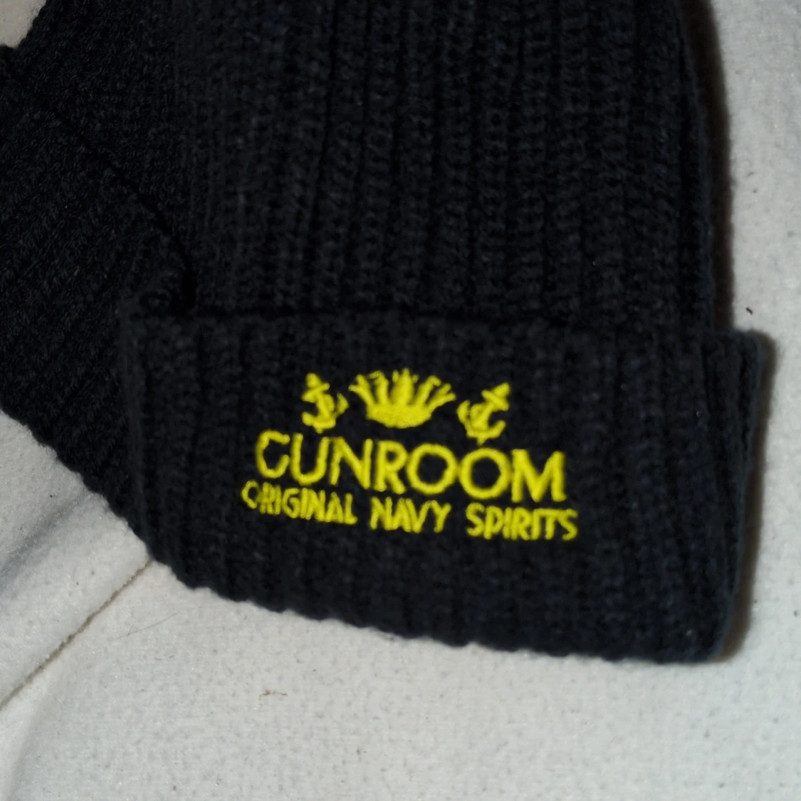 Svart ribbad mössa från Beechfield - 90