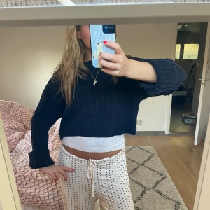 Stickad tröja - Fin cropped stickad tröja!❤️❤️