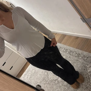 Blus från vero moda - Jättegullig blus som inte kommer till användning. Väldigt ny