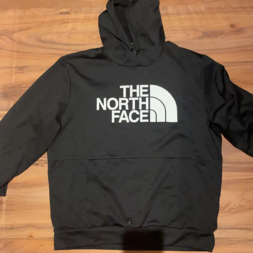 North Face Hoodie Storlek L . Hoodies.