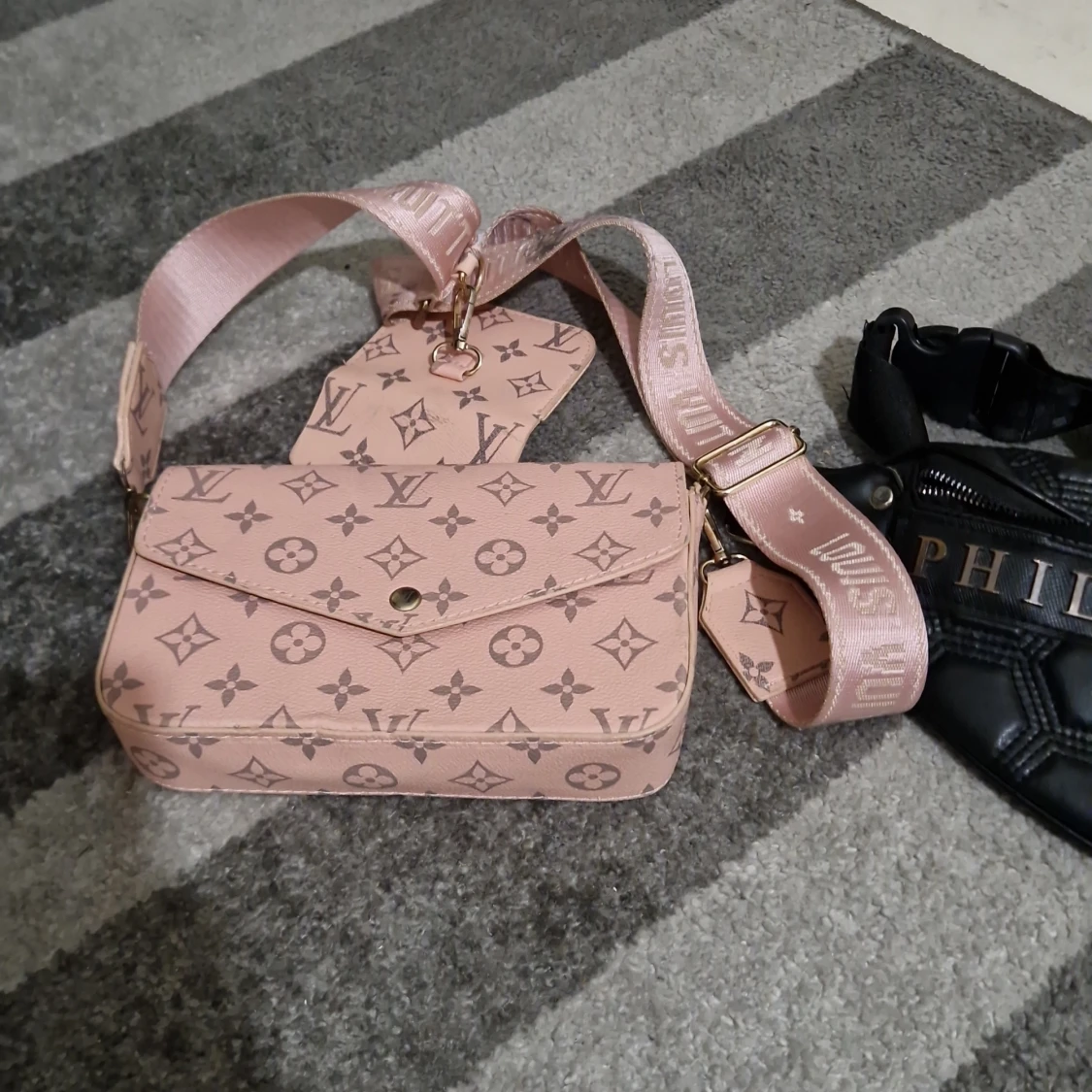 Märkes väskor - 92