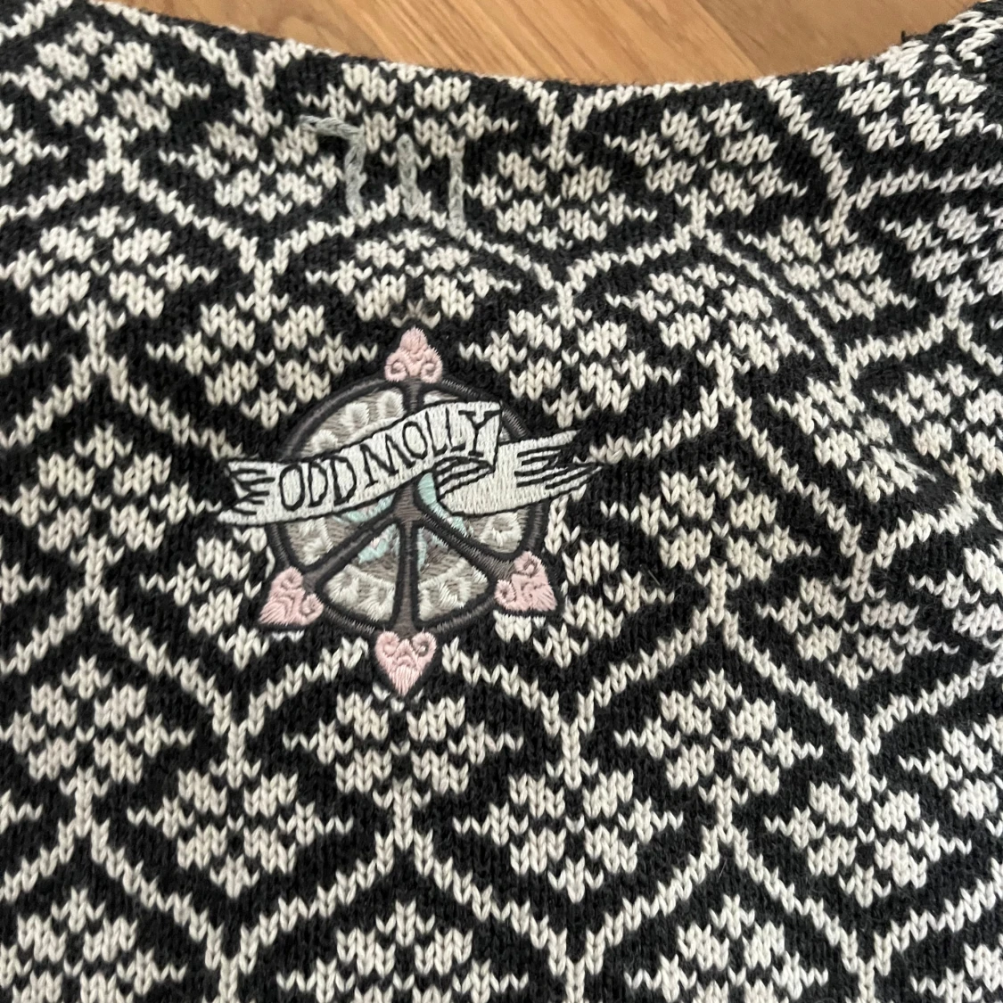 Svartvit stickad tröja från Odd Molly - 91
