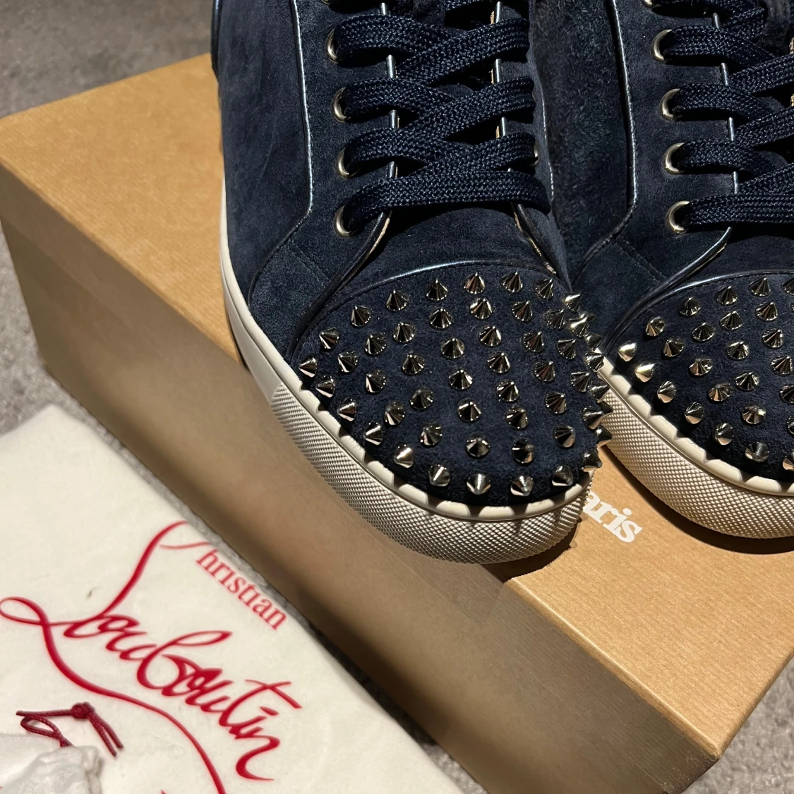 Christian Louboutin  - 91