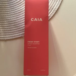 Caia Schampoo - Caias Detox Schampo 😍 Säljer då det inte kommer komma till användning!