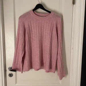 Rosa stickad  - Super fin stickad i storlek s