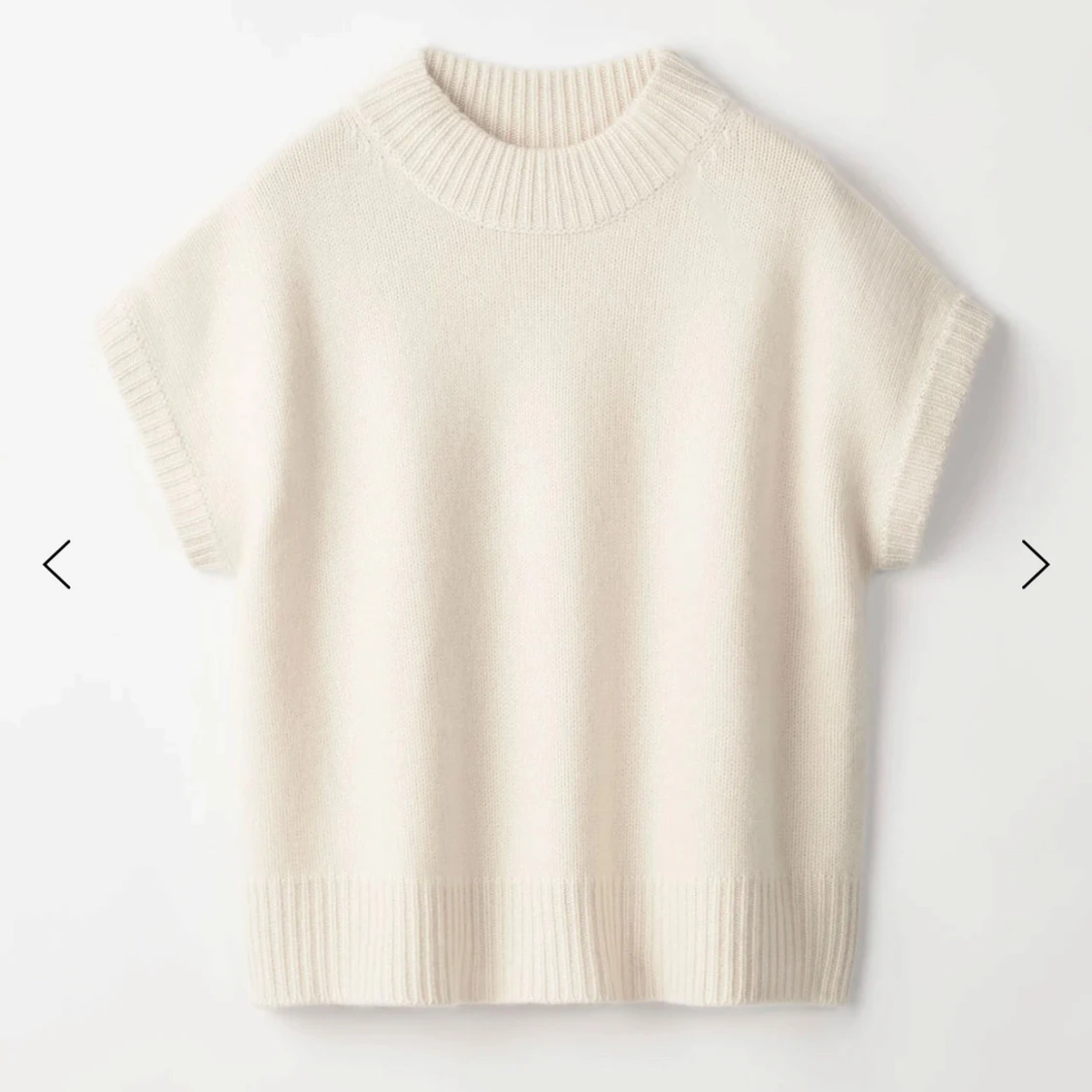 !!SÖKER!! soft goat round neck top
