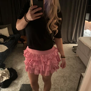 Rosa volang kjol - Rosa volang kjol 