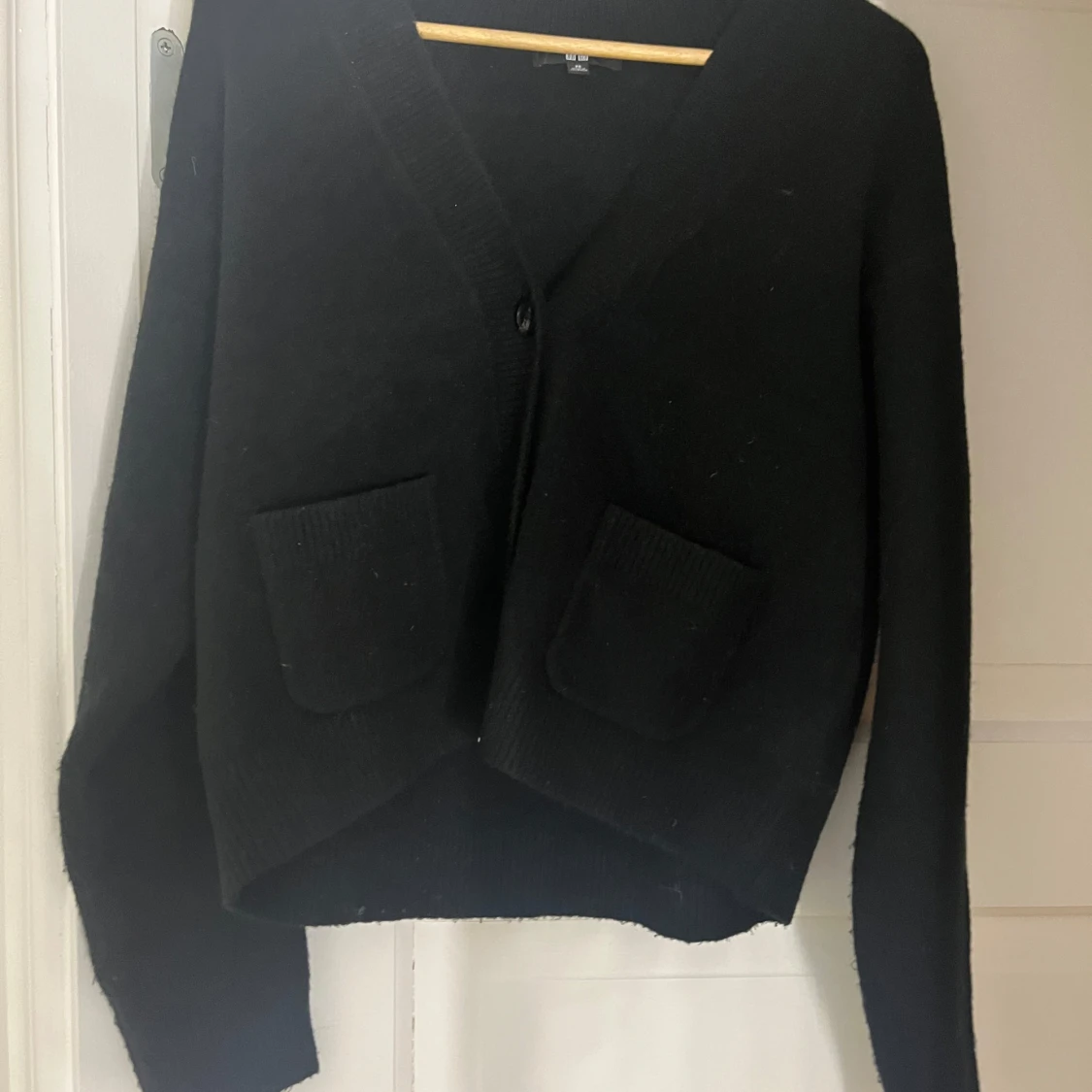 Svart kofta med fickor  - 2