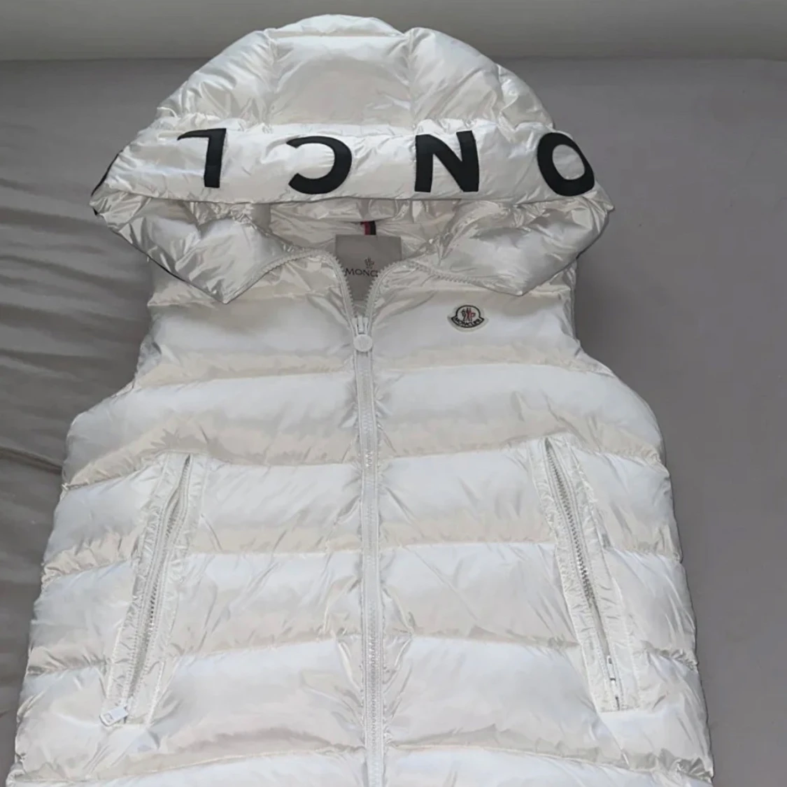 Vit dunväst från Moncler - 1