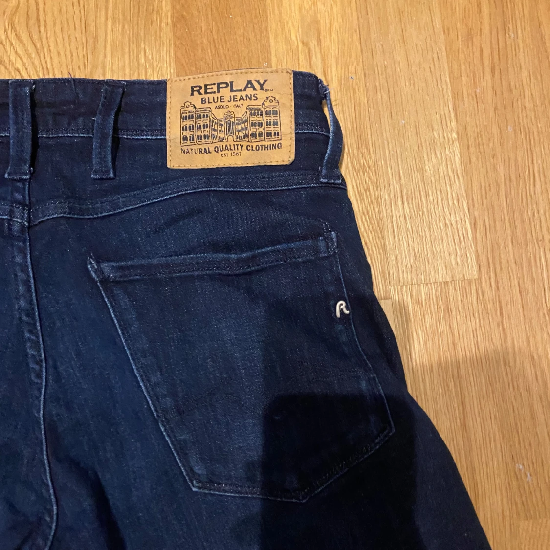 Mörkblå jeans från Replay - 3