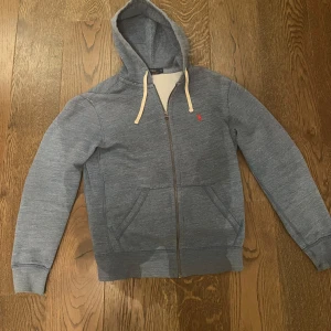 Zip hoodie Polo Ralph Lauren - Skön zip hoodie i en unik färg från polo Ralph lauren. Pris kan diskuteras