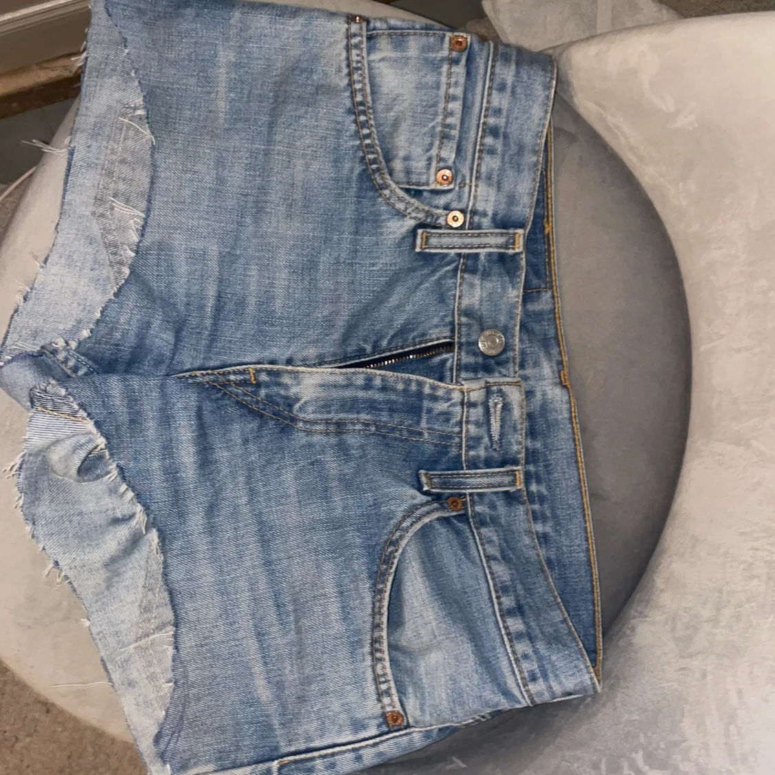  Ett par Levis shorts - 4