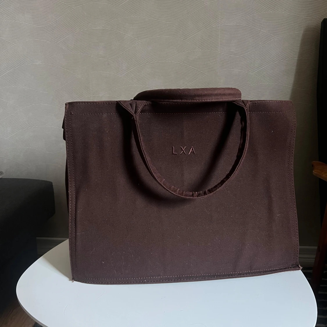 Brun shoppingväska från LXA