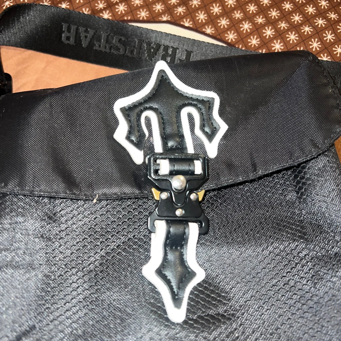 Svart trapstar väska  - 3