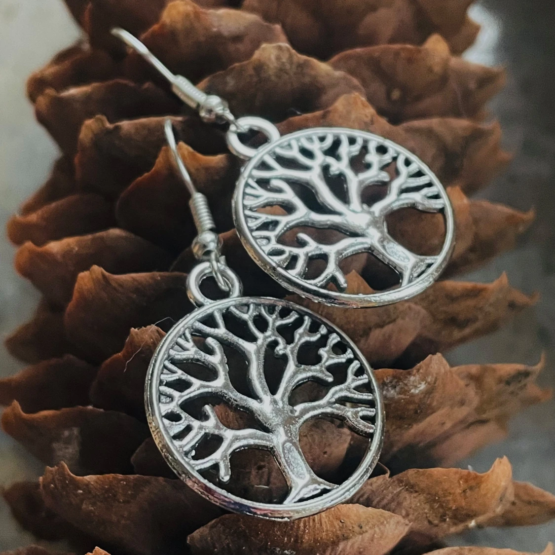 By prisförslag- 1 par Silverfärgade örhängen livets träd - 2