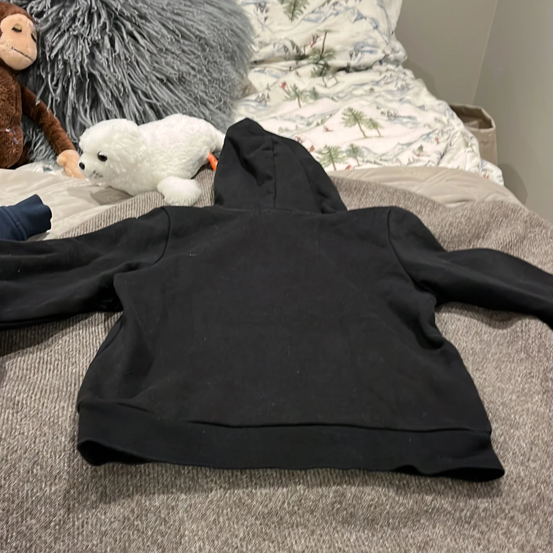 Svart hoodie från Calvin Klein - 2