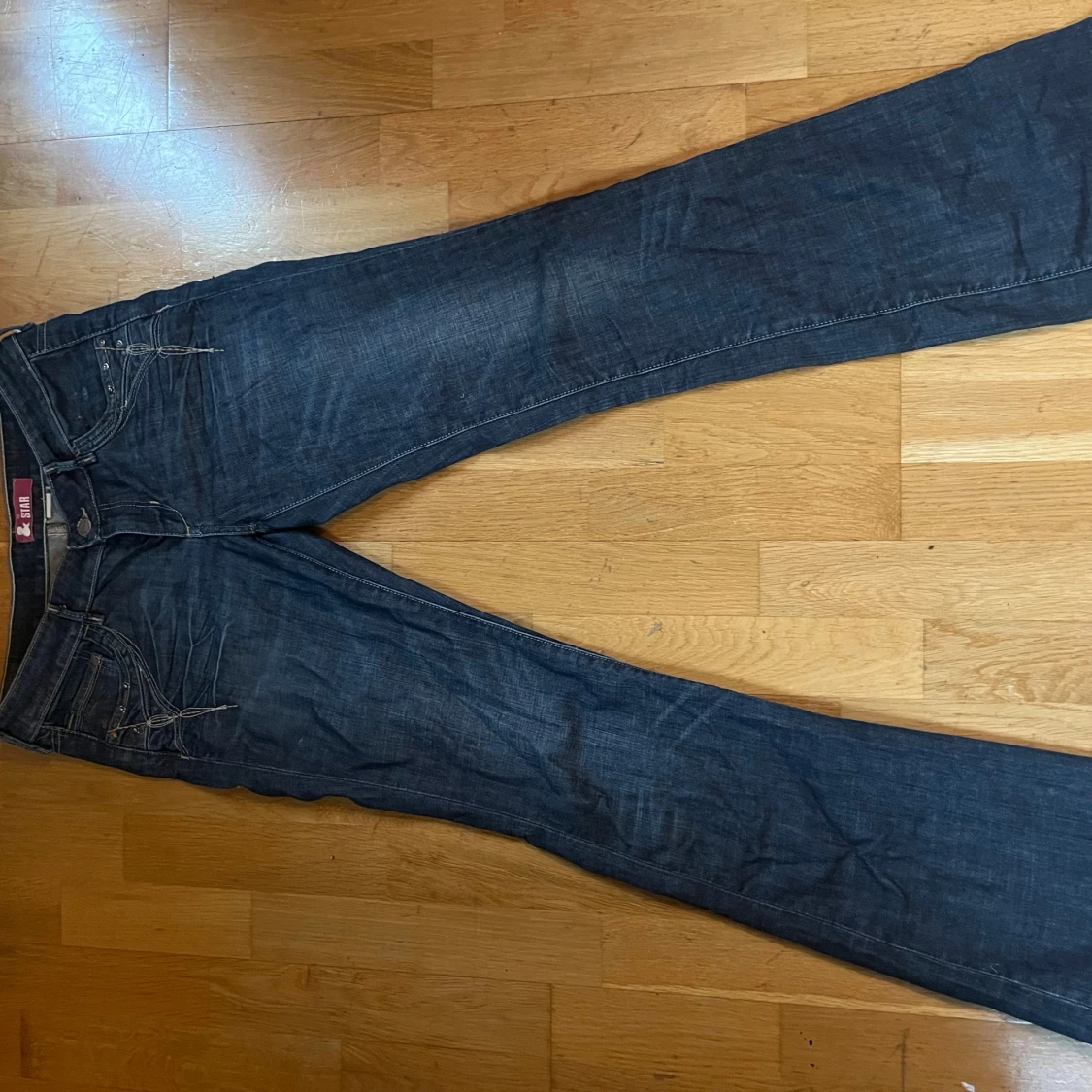 Mörkblå jeans från H&M