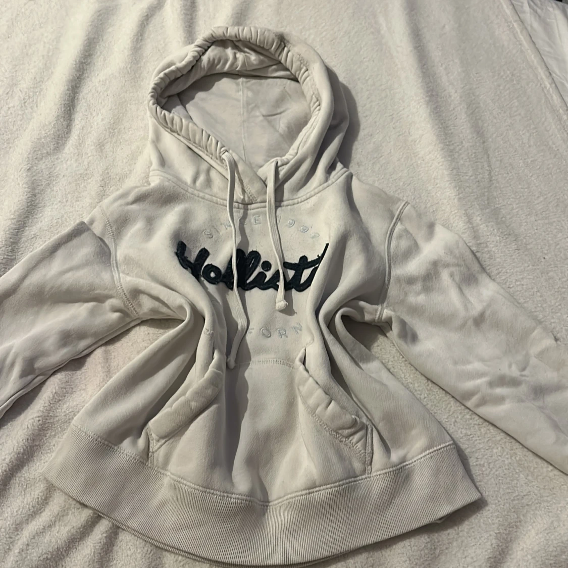 Vit hoodie från Hollister